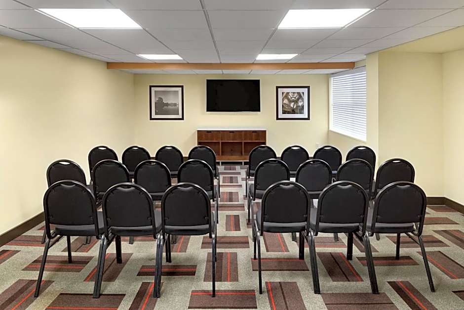 Four Points By Sheraton Surrey