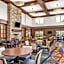 Holiday Inn Express & Suites Wilmington-Newark by IHG
