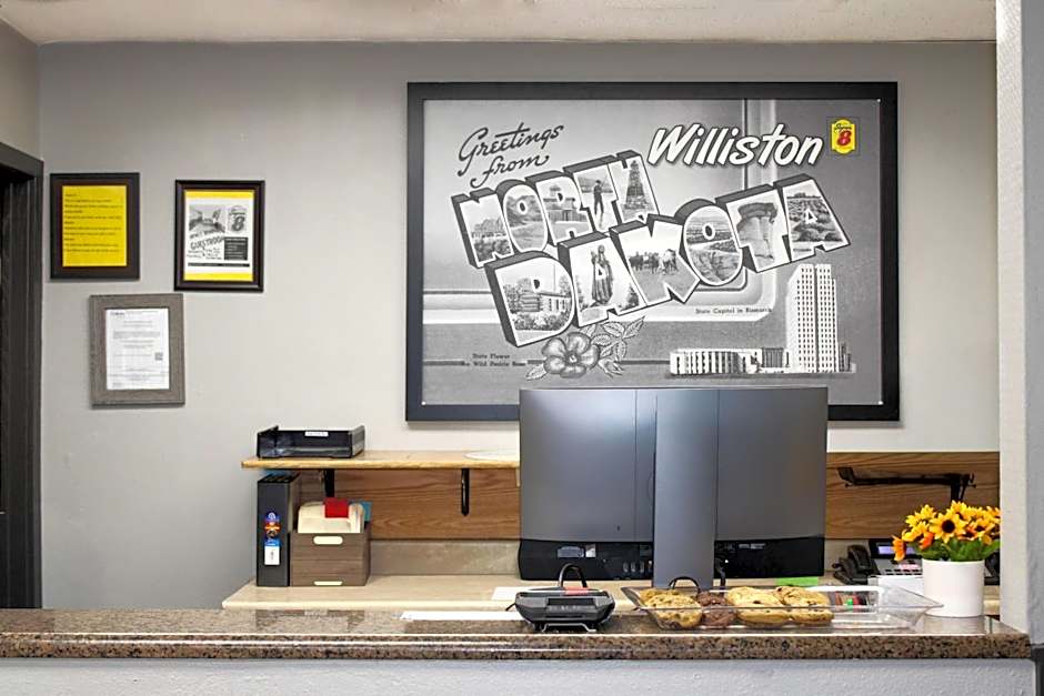 Super 8 by Wyndham Williston ND