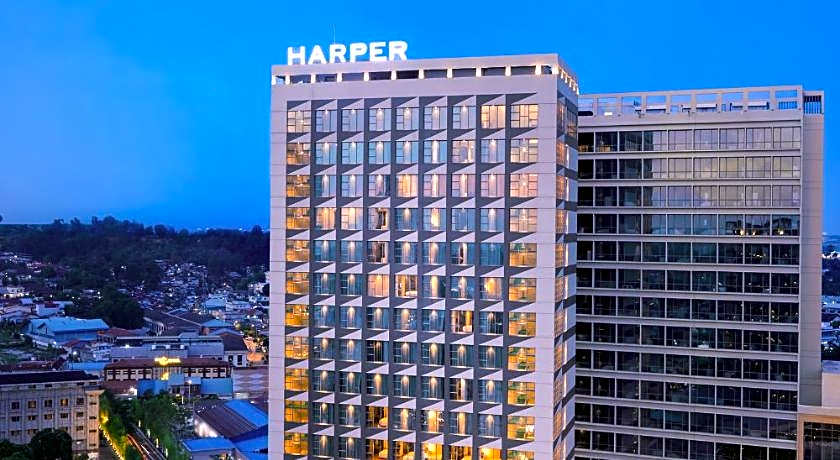Harper Premier Nagoya Batam