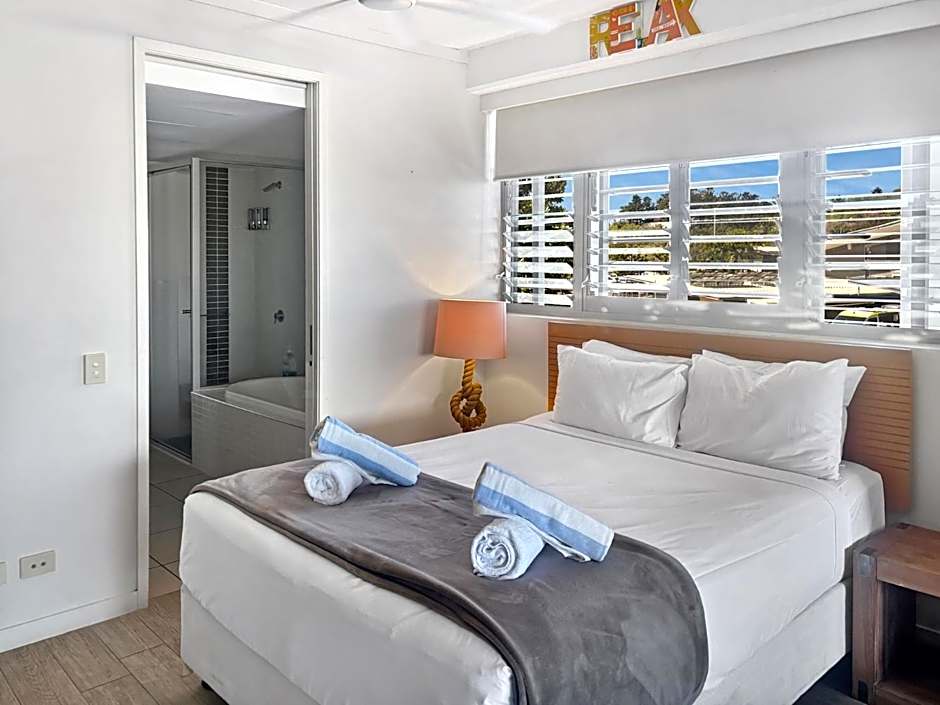 Blue on Blue Superior Studio Room 1271