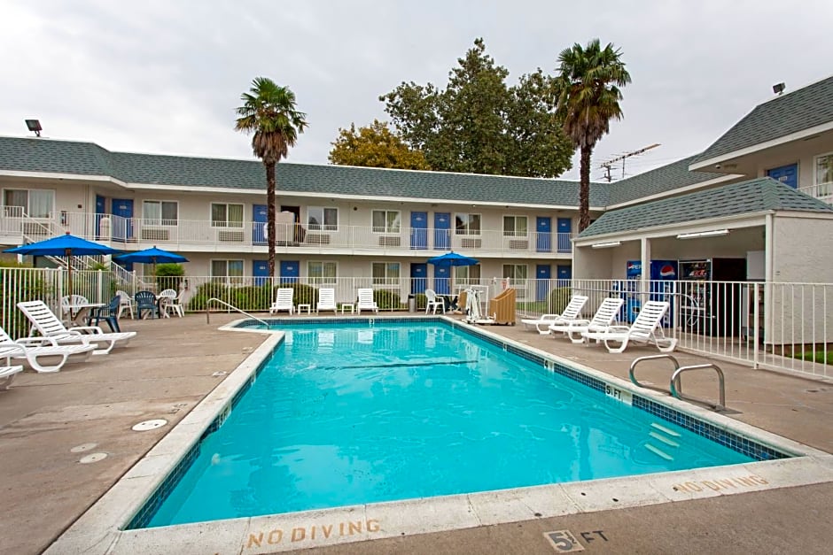 Motel 6-Sacramento, CA - Central