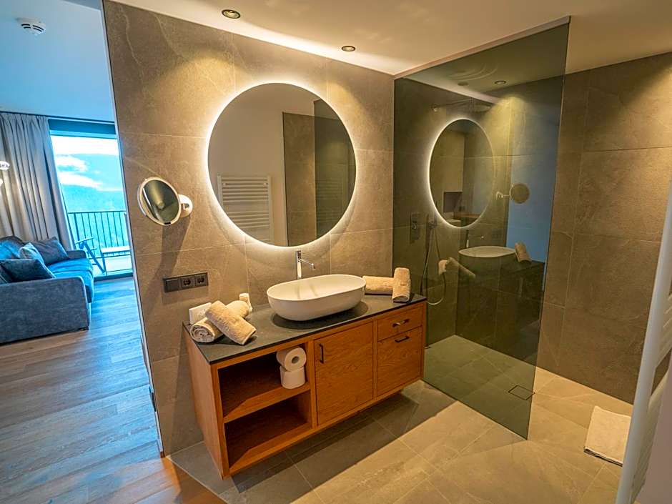 Hotel Purvita - Ski In Ski Out - Infinity Pool