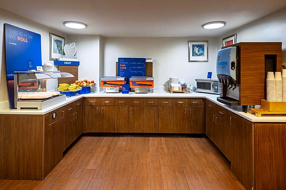 Holiday Inn Express - Times Square By IHG