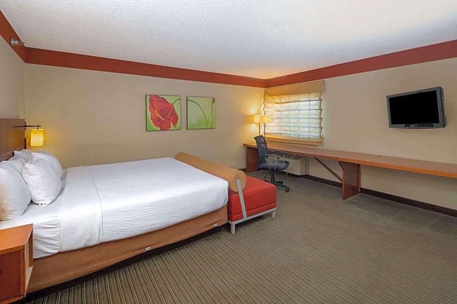 La Quinta by Wyndham Savannah Southside