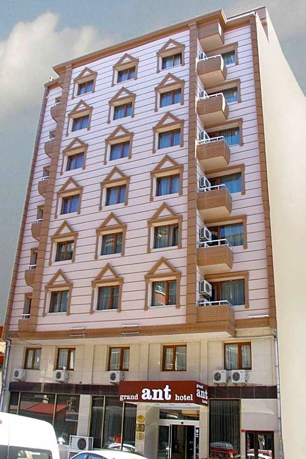 Grand Ant Hotel