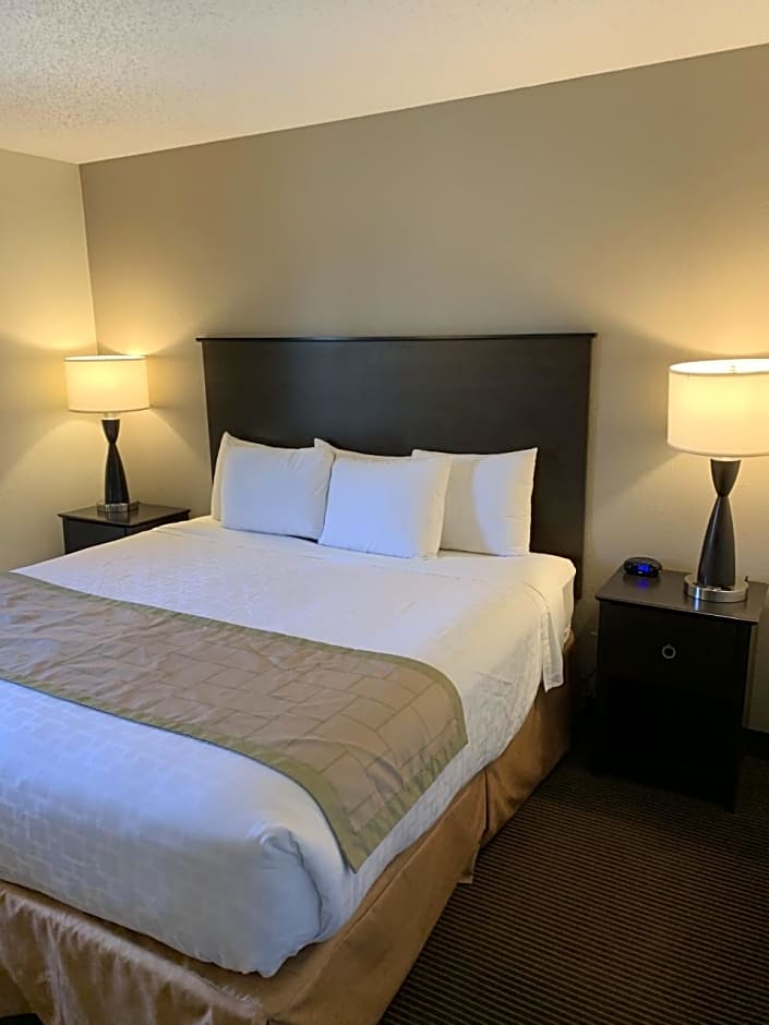 Photo 1 of 3 of Superior 1 Bedroom 1 King Bed Suite