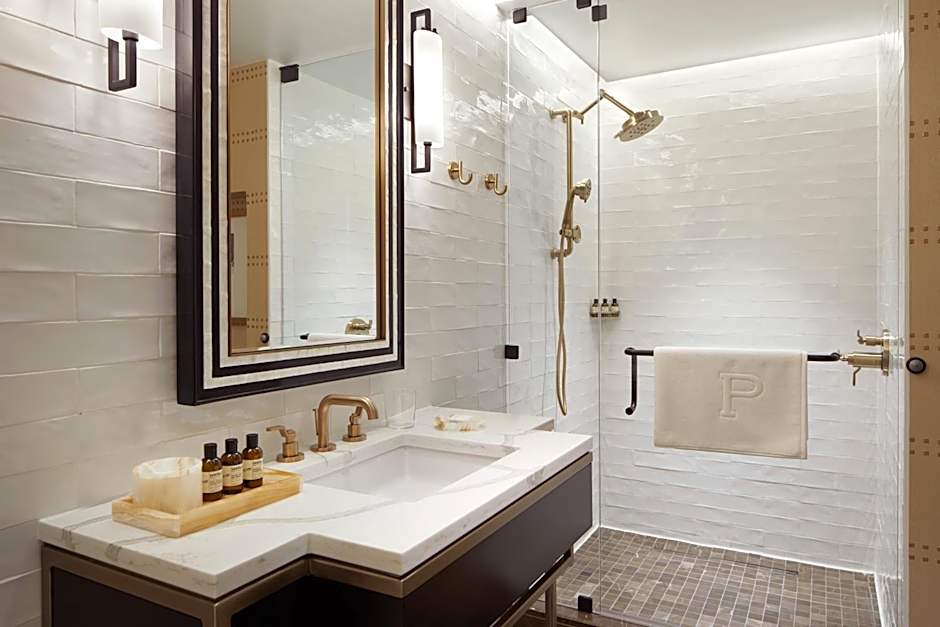 The Plaza Hotel Pioneer Park