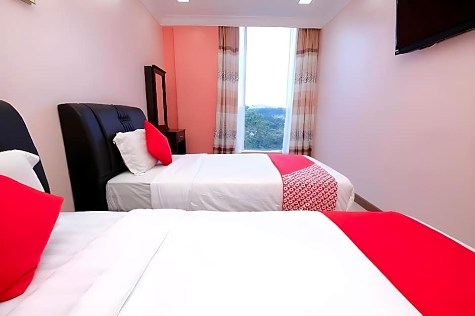 OYO 714 Arina Hotel