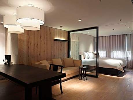 Royal One-Bedroom Apartment