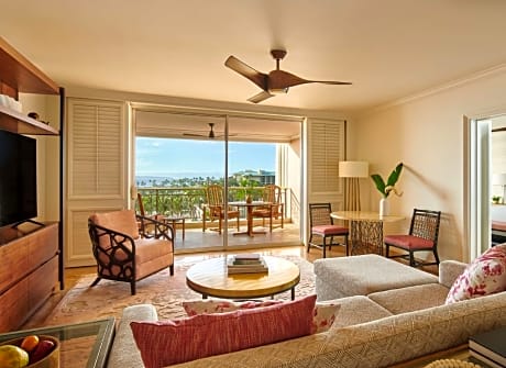 HONUA ULA SUITE - OCEAN VIEW 1 KING BED - 50USD RESORT CHARGE - 1280 SQUARE FEET -