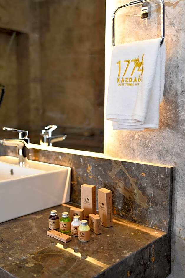 1774 Kazdağı Termal Otel