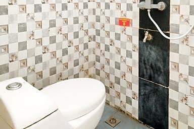 RedDoorz Syariah @ Shakira Alesha Enggal