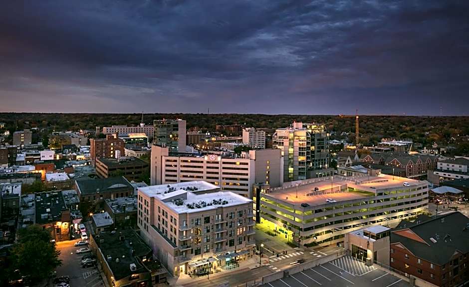 Hilton Garden Inn Iowa City Downtown University