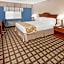 Baymont by Wyndham Galesburg