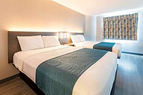 2 Full Beds | Non-Smoking