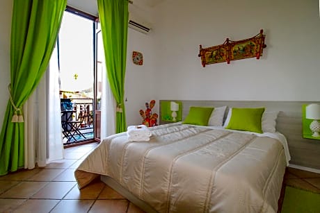THE PALACE B&B and Apartments