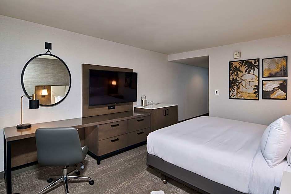DoubleTree by Hilton Buena Park