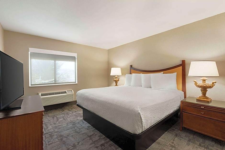 Travelodge by Wyndham Lake Havasu