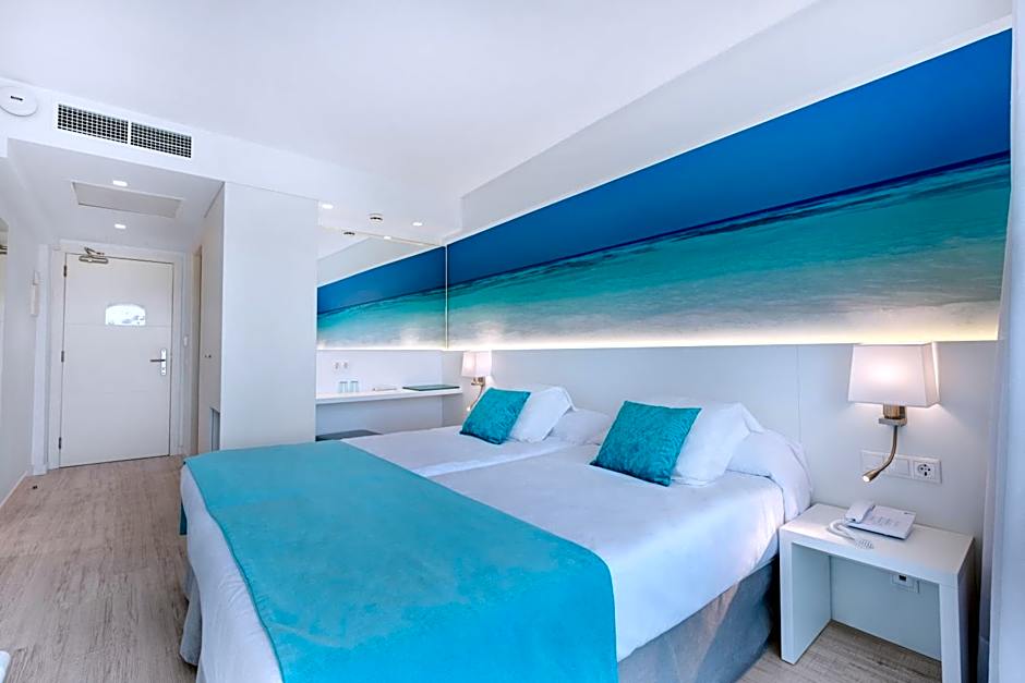 Plaza Santa Ponsa Boutique - Adults Only.