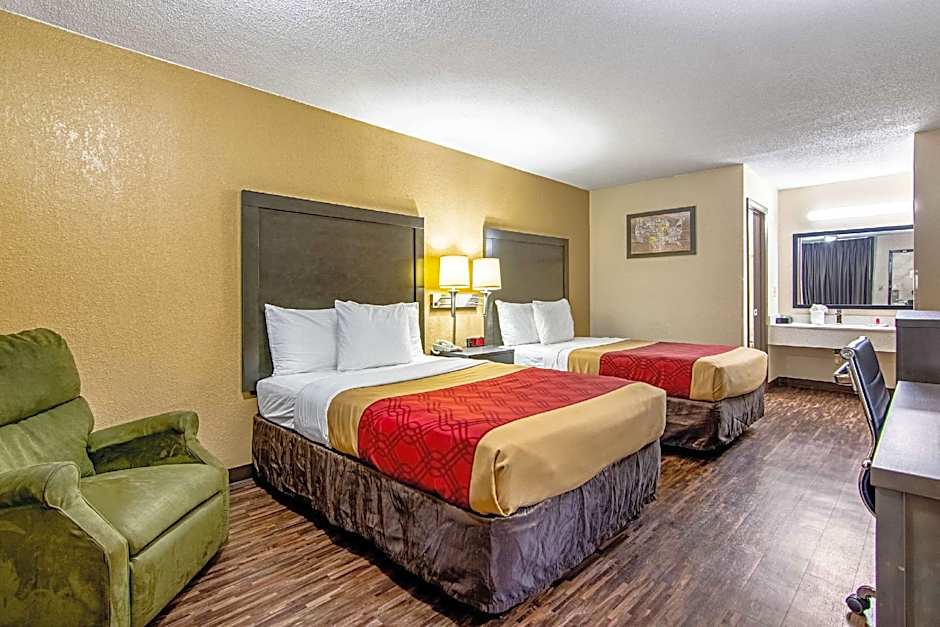 Econo Lodge Inn & Suites Matthews - Charlotte