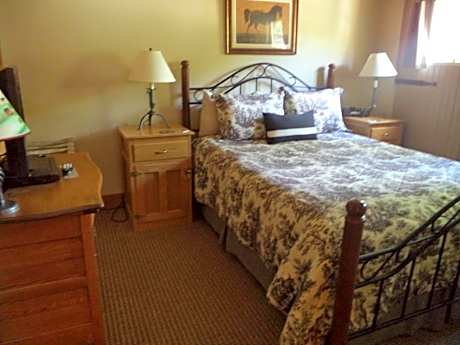Queen Suite - 1st Floor