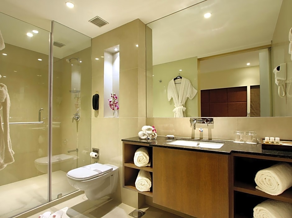 Express Towers Hotel