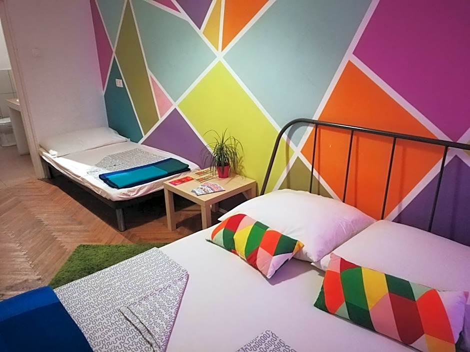 Budapest Party Hostel at Udvarom