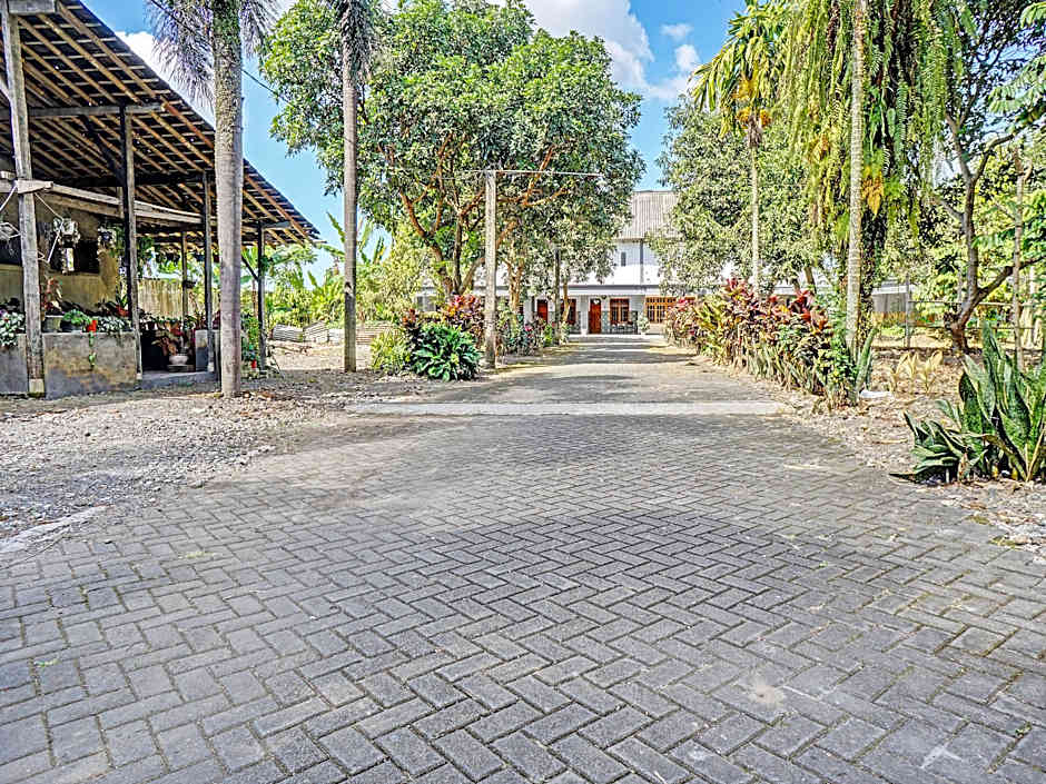 OYO 92869 Hotel Nusantara