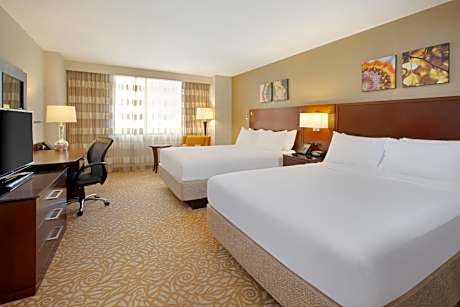 Queen Room with Two Queen Beds - Concierge Level