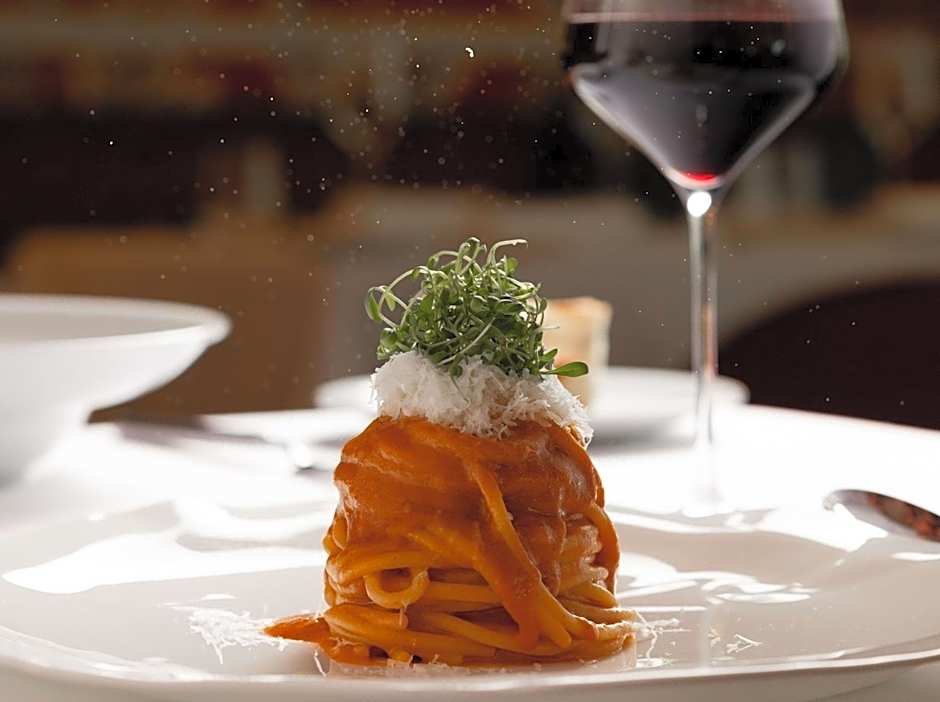 Legacy Hotel Cascais, Curio Collection by Hilton