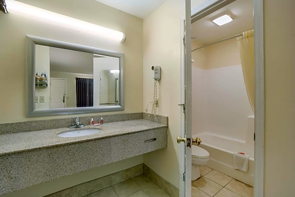Econo Lodge Santee