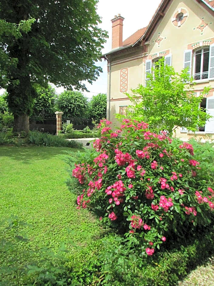 Villa Maziere Bourbon Conti