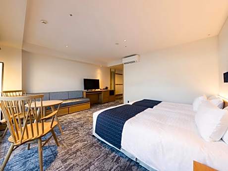 Family Twin Room - Non Smoking