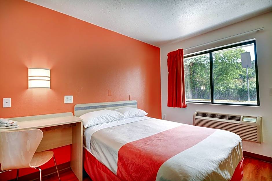 Photo 1 of 10 of Double Room
