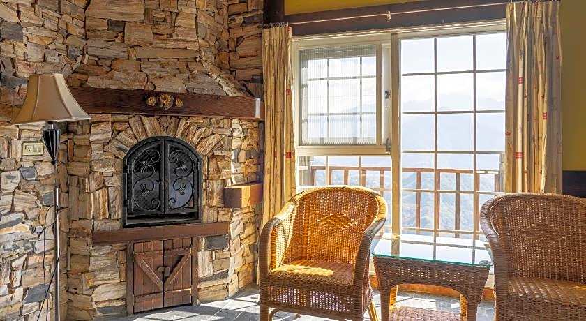 Provence Rose Lodge in Ching Jing B&B