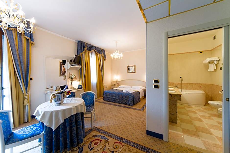 Photo 1 of 7 of Junior Suite