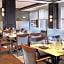 DoubleTree Suites by Hilton Hotel Boston - Cambridge