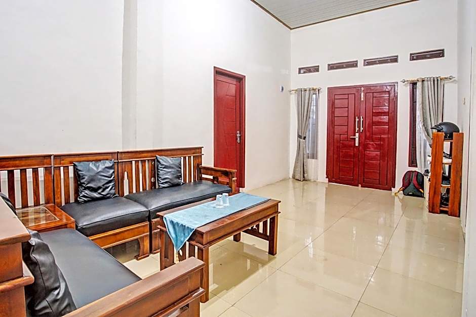 OYO LIFE 92034 Jay Homestay Syariah