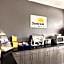 Days Inn & Suites by Wyndham Murfreesboro