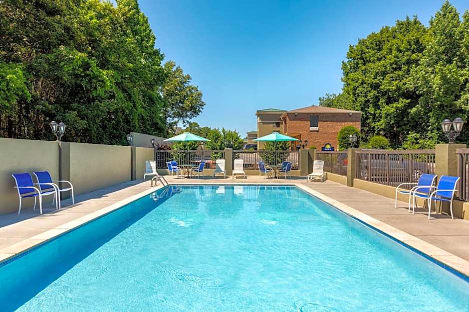 Days Inn by Wyndham Weldon Roanoke Rapids