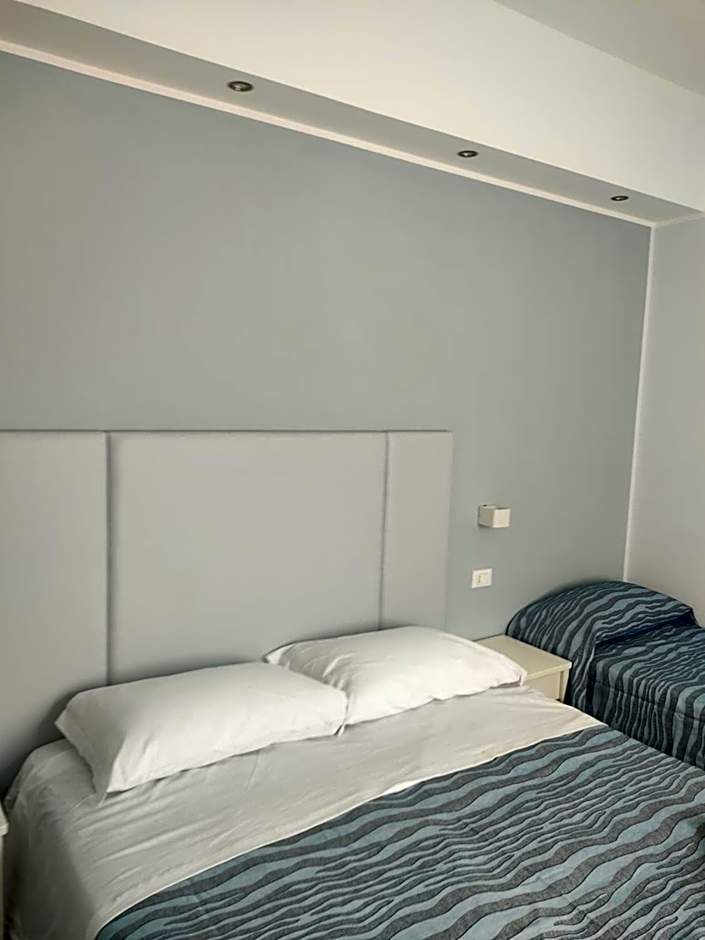 Hotel Caravel Park