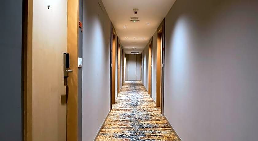 Hotel City Keys By Bestinn Leisure Electronic City