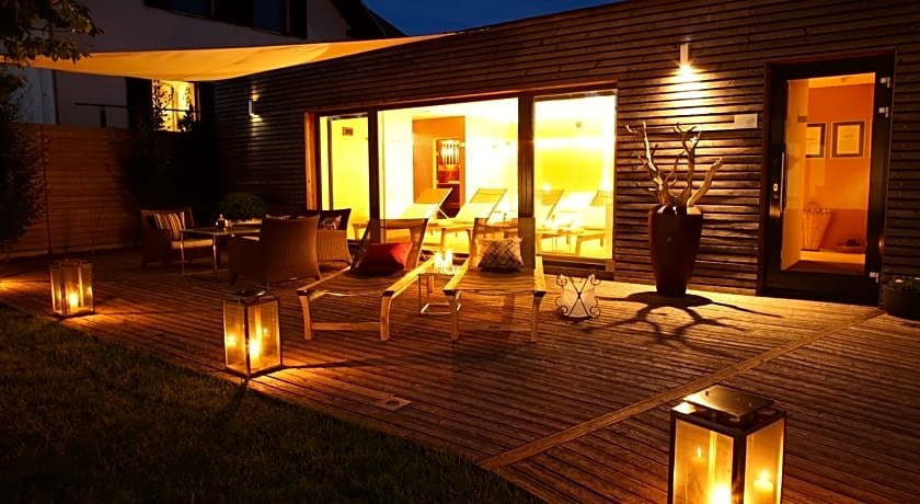 Boutique hotel - Sun House Banovci