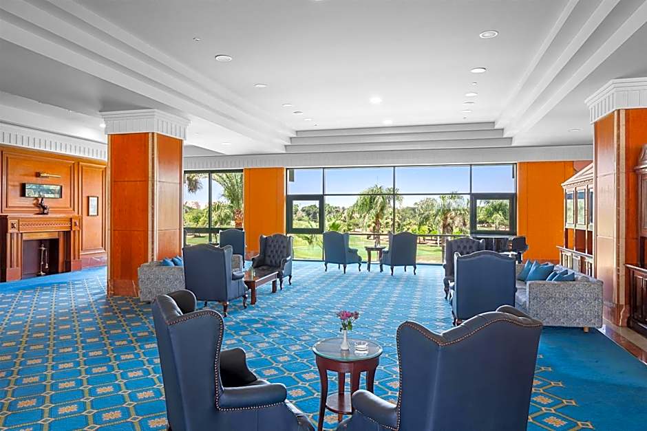 Hilton Pyramids Golf