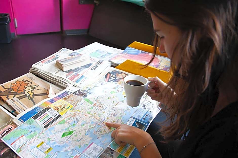 Ocean Island Inn | Backpackers | Suites