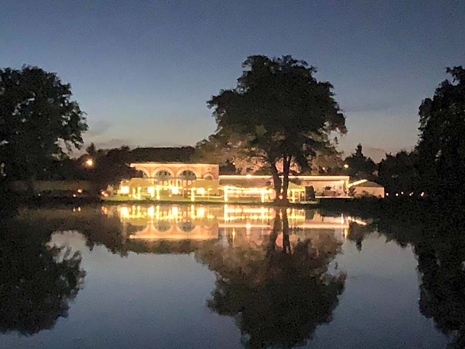 ORANGERIE de CHATEL-Selection FIGARO & ELLE Magazine