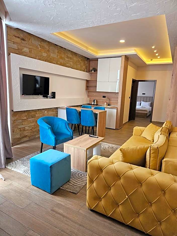 Milmari - Breakfast and pool