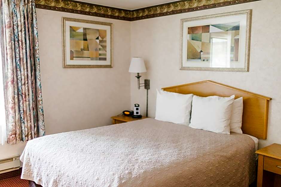 Friday Harbor Suites