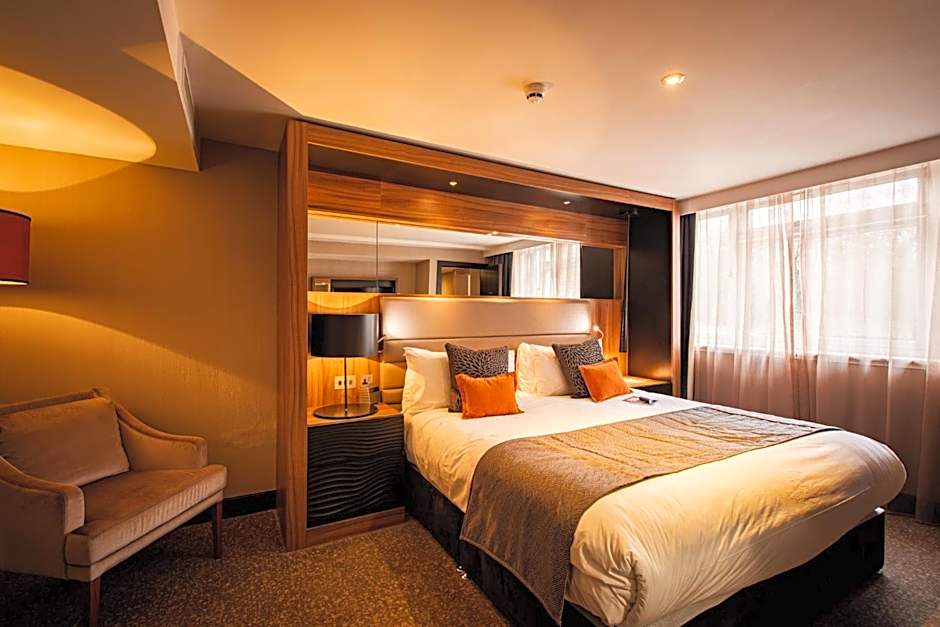 Crowne Plaza Gerrards Cross By IHG